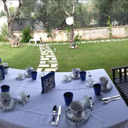Les Fleurs B&B Барі Екстер'єр фото